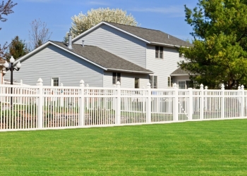 vinyl fence panels