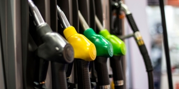 People searching for shell garage near me