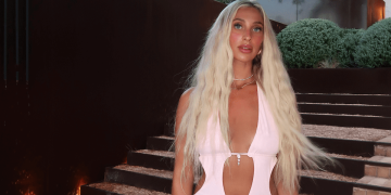 Master Effortless Style with JoJo, the Fashion Whisperer